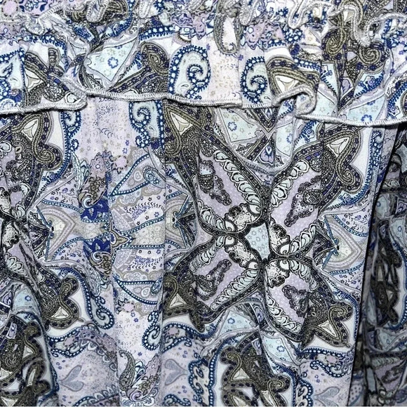 Democracy paisley 3/4 button front blouse with ruffle back in a blue/ purple - Picture 7 of 11